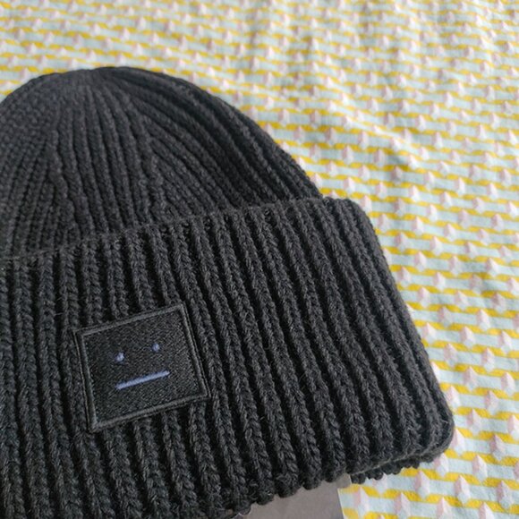 Acne Studios Knitted Hat - Picture 3 of 5